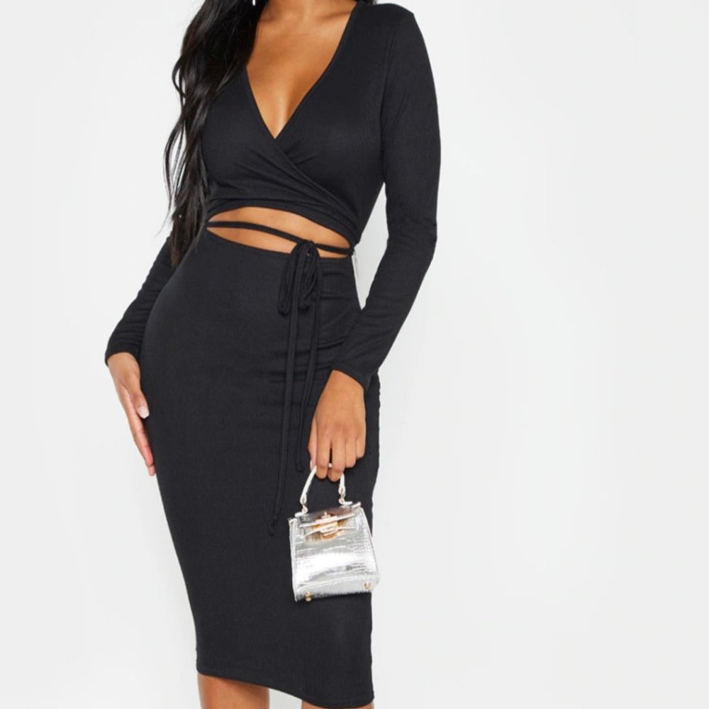 Shape black ribbed